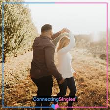 Connecting Singles: Building Meaningful Relationships Online